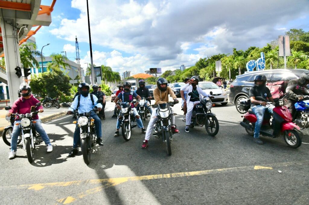 Motoristas en la avenida 27 con Febrero