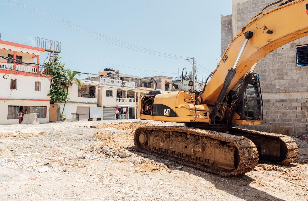MIVHED avanza transformación vial de Los Praditos con finalización de demoliciones en calles 9 y 11