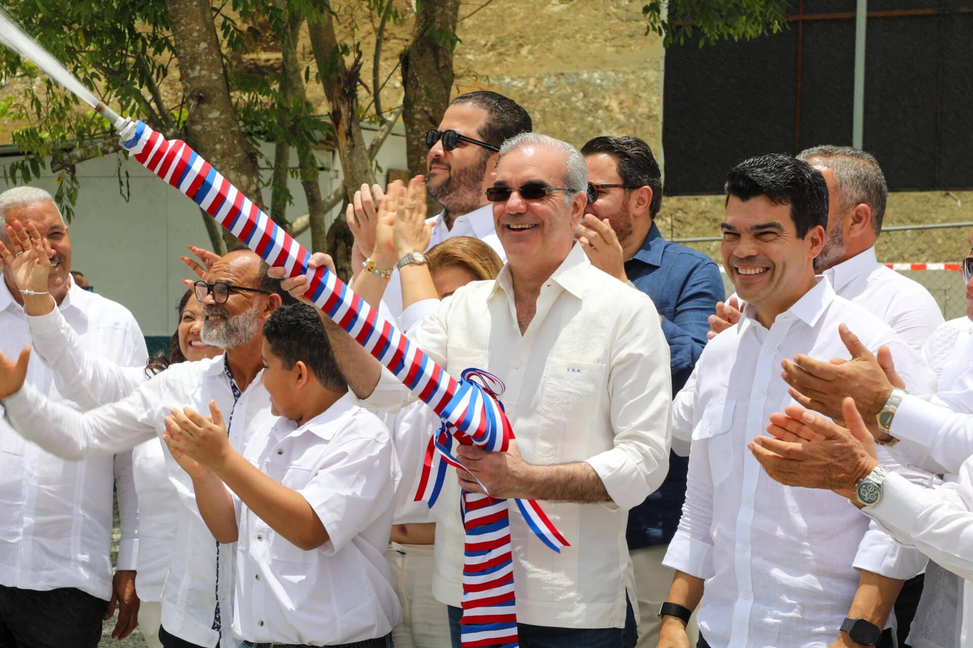 Presidente Luis Aninader deja en funcionamiento el ecuducto de San José de Ocoa-Sabana Larga