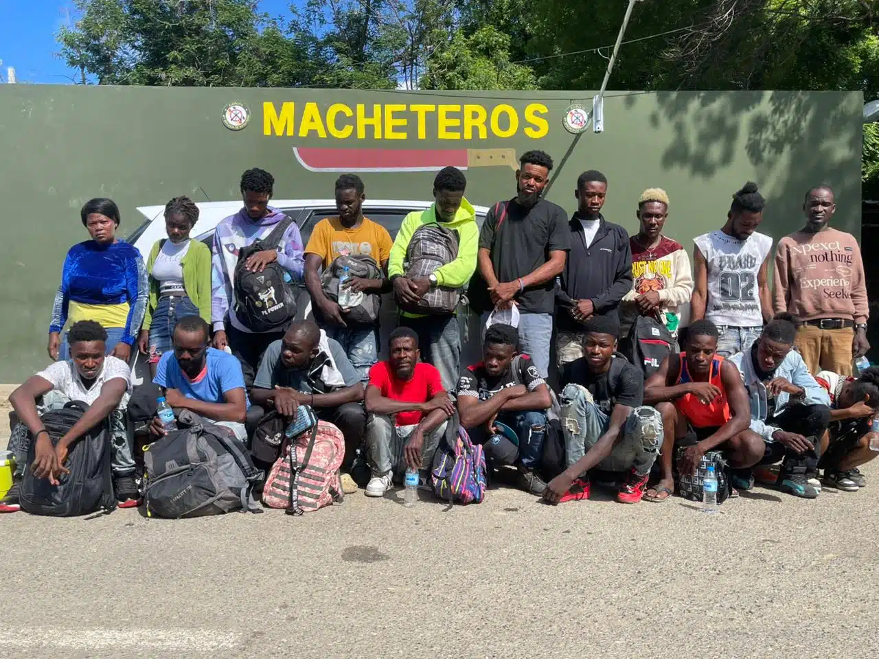 El Ejército intercepta un coche con 20 indocumentados en Valverde