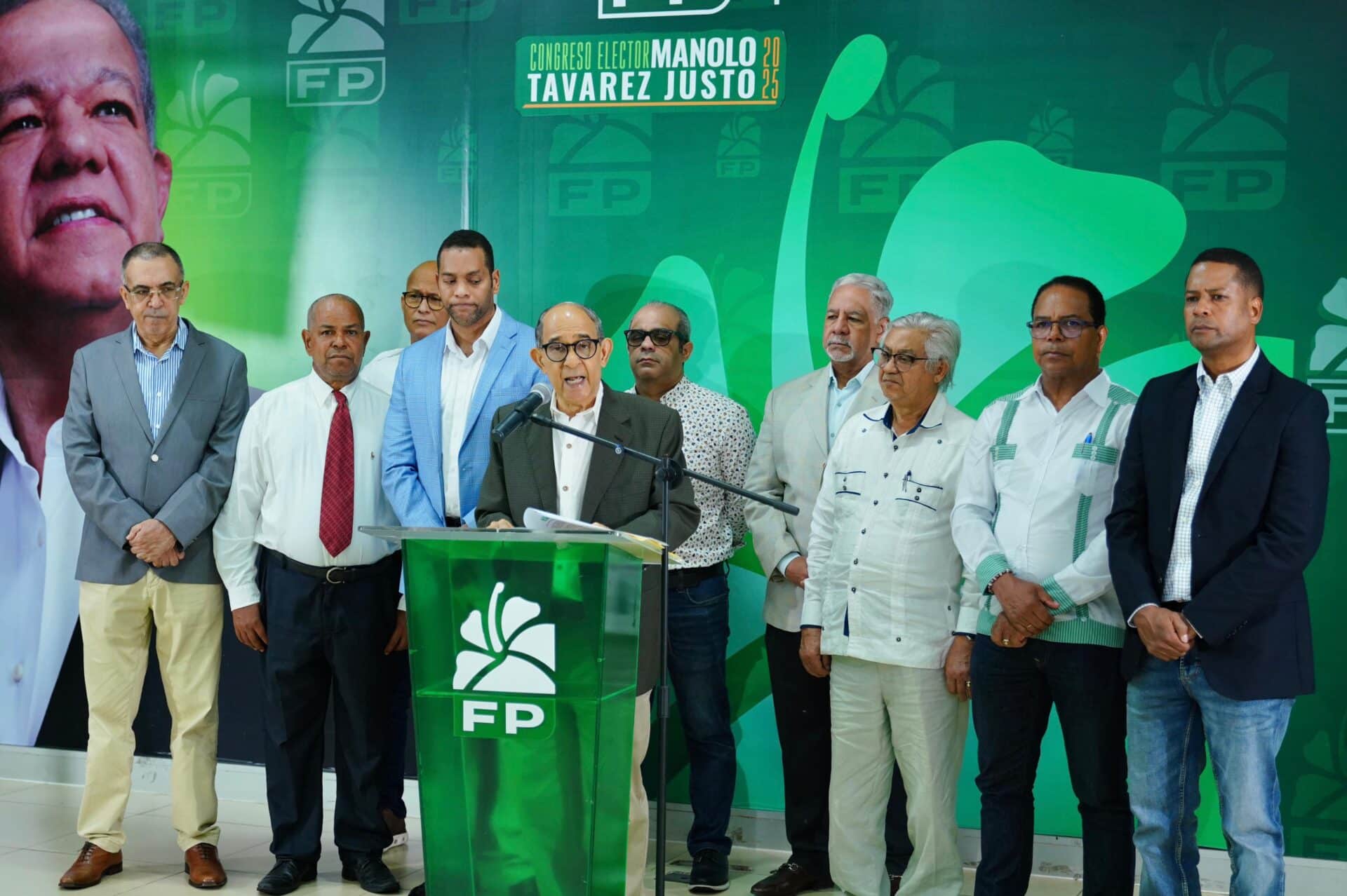 La Fuerza del Pueblo reclama por obras públicas.