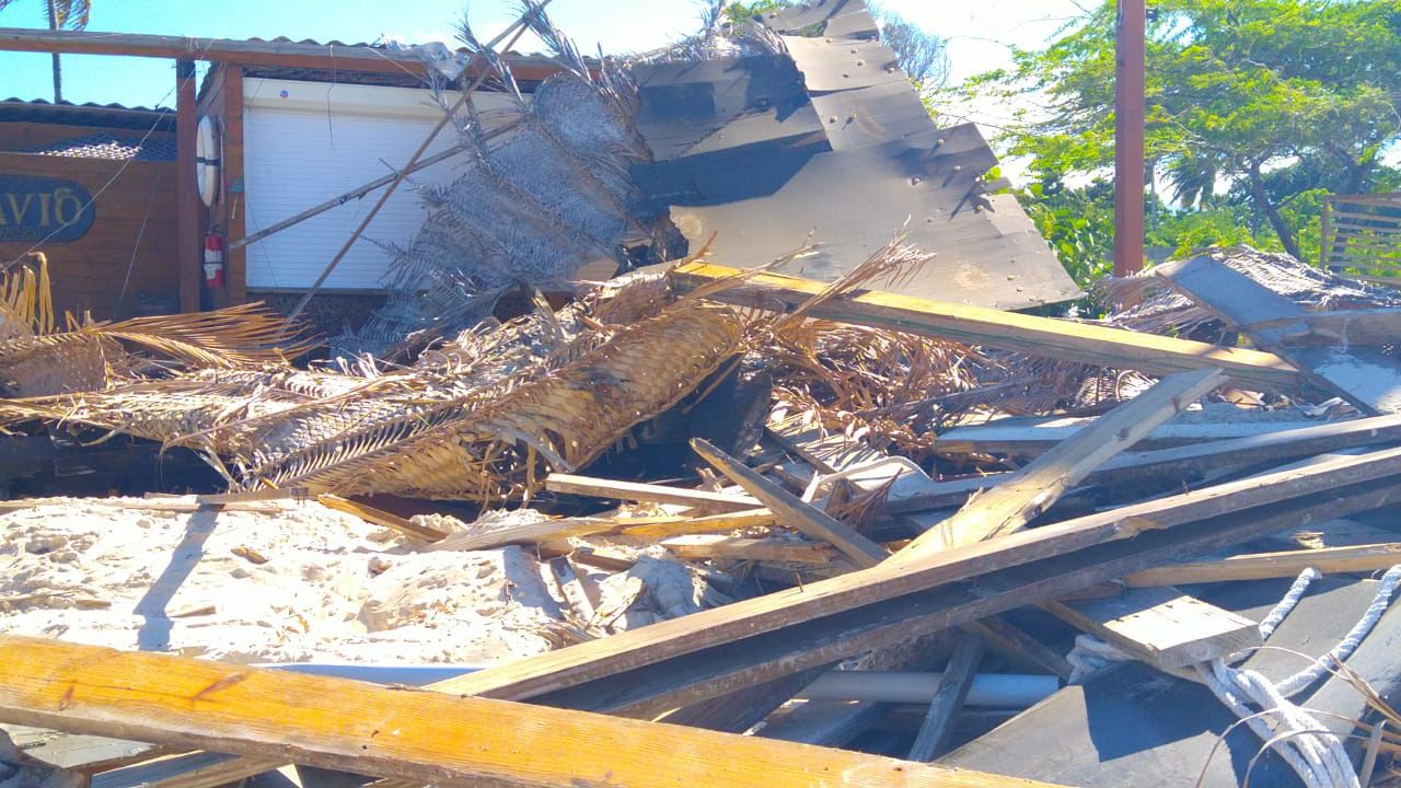 Empresario denuncia desalojo ilegal de restaurante El Navío en Pedernales.