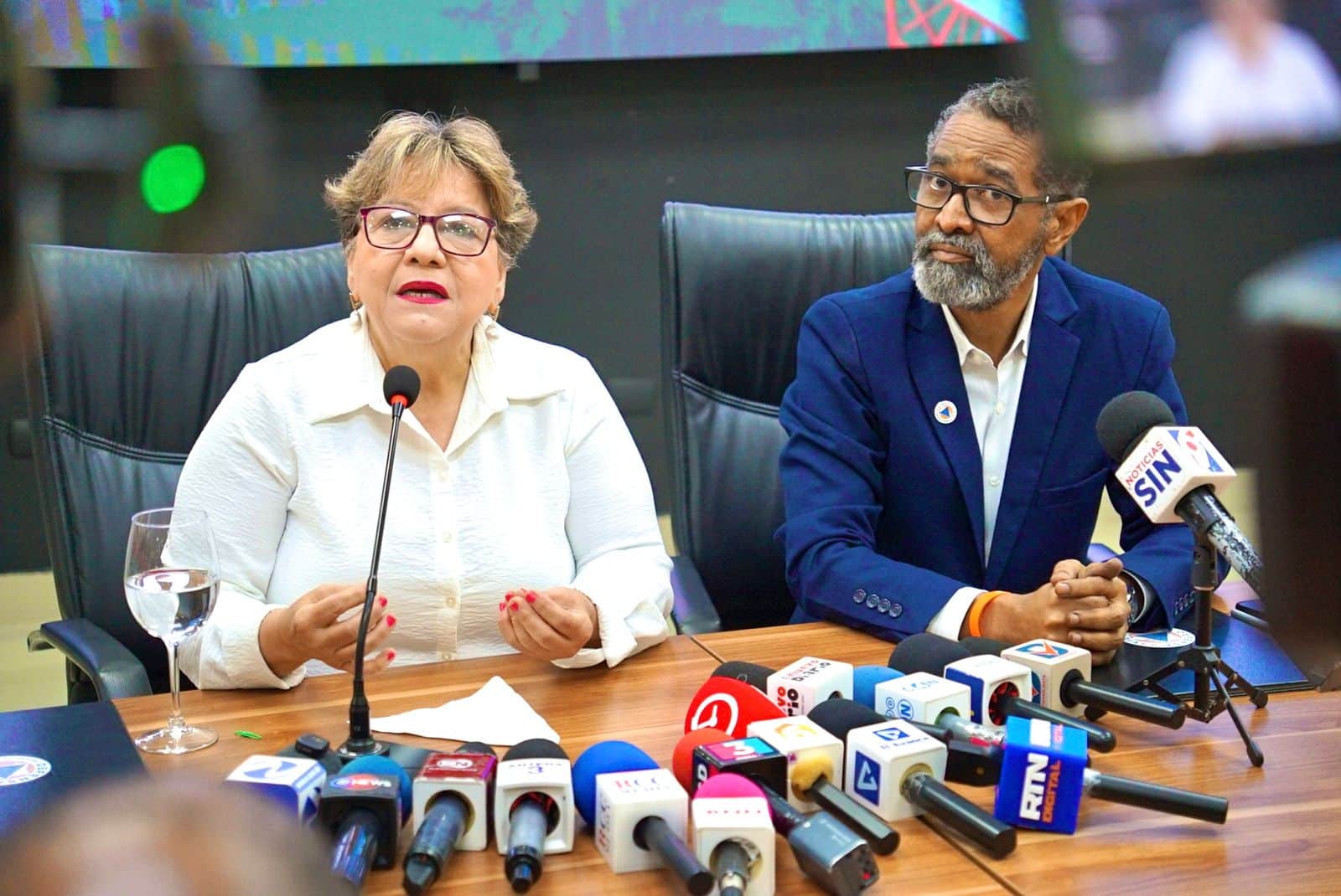 Indomet y Defensa Civil