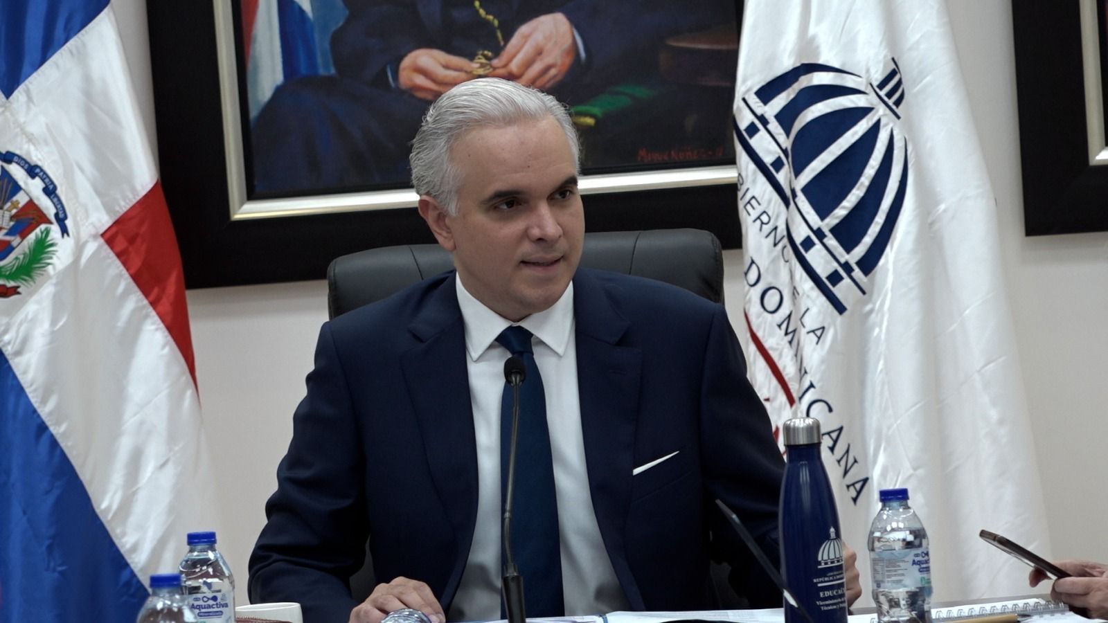 Luis Miguel De Camps, ministro de Educación.