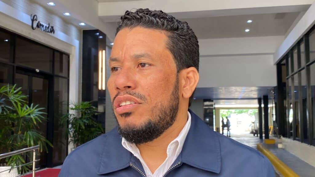 Yancarlos Simanca, diputado del Partido Revolucionario Moderno (PRM), de la circunscripción # 3 de Santo Domingo Este.