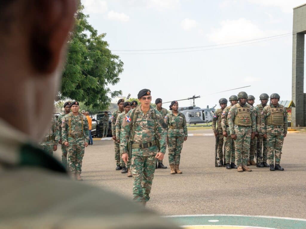 Ejército inspecciona provincias en la zona fronteriza.