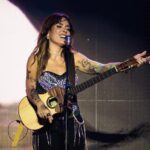 Kany García durante su concierto en el Estadio Quisqueya