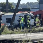 Varios muertos tras choque entre autobús escolar y tren en Bélica