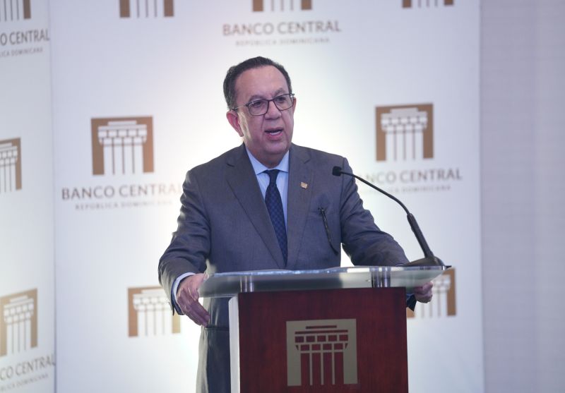 Gobernador del Banco Central, Hector Valdez Albizu
