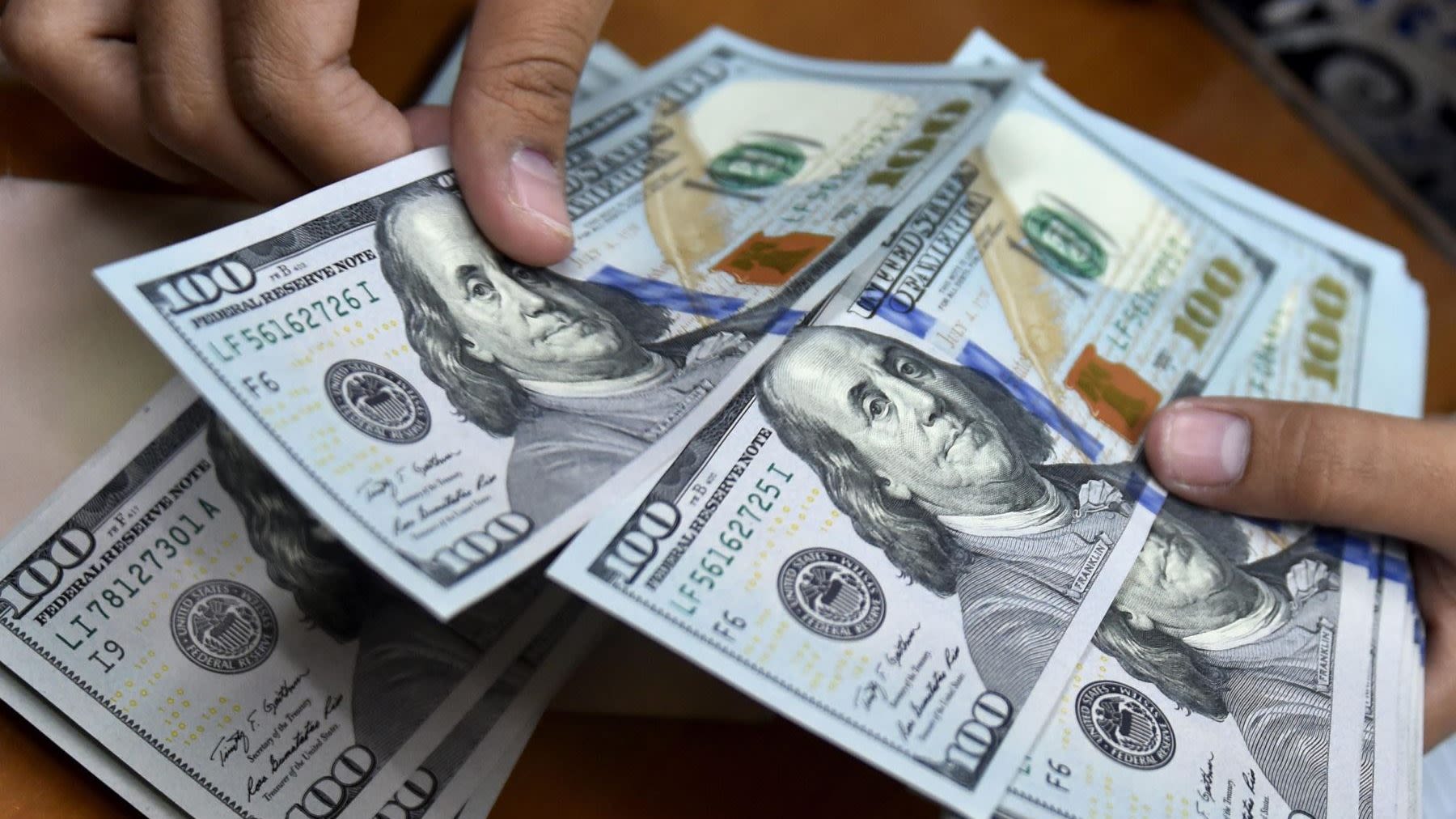 Pesos o dólares: qué activos eligen los analistas para aprovechar el actual escenario financiero