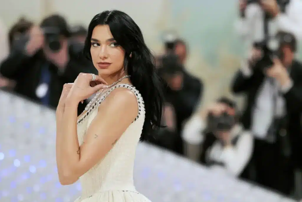 La cantante y compositora, Dua Lipa