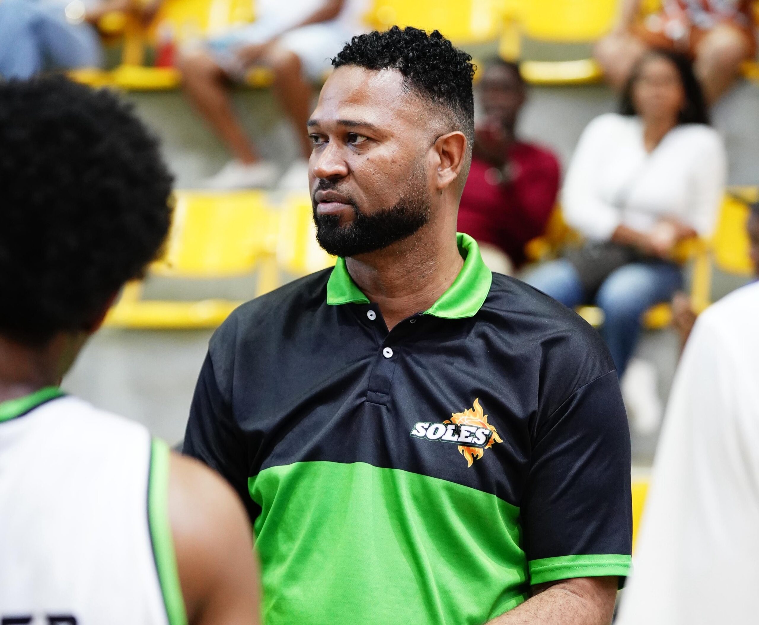 Los Soles del Este despidieron este domingo al dirigente Yoel Feliz, luego de la derrota 87-86 ante los Metros de Santiago (7-1), y dejó su récord en 1-6, en la Súper Liga LNB 2026.