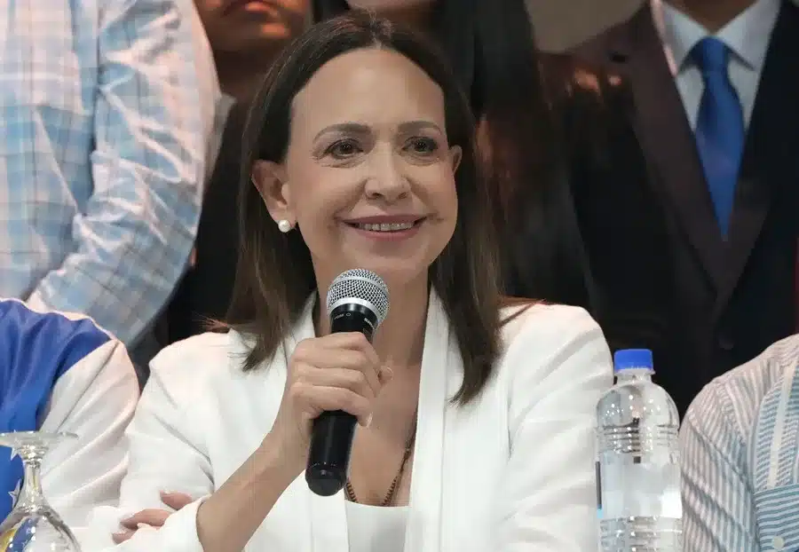 María Corina Machado afirma que será candidata en elecciones “libres” en Venezuela