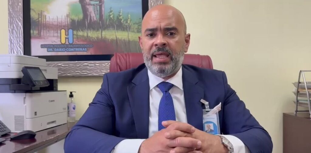 Andy de León, director del Hospital Darío Contreras