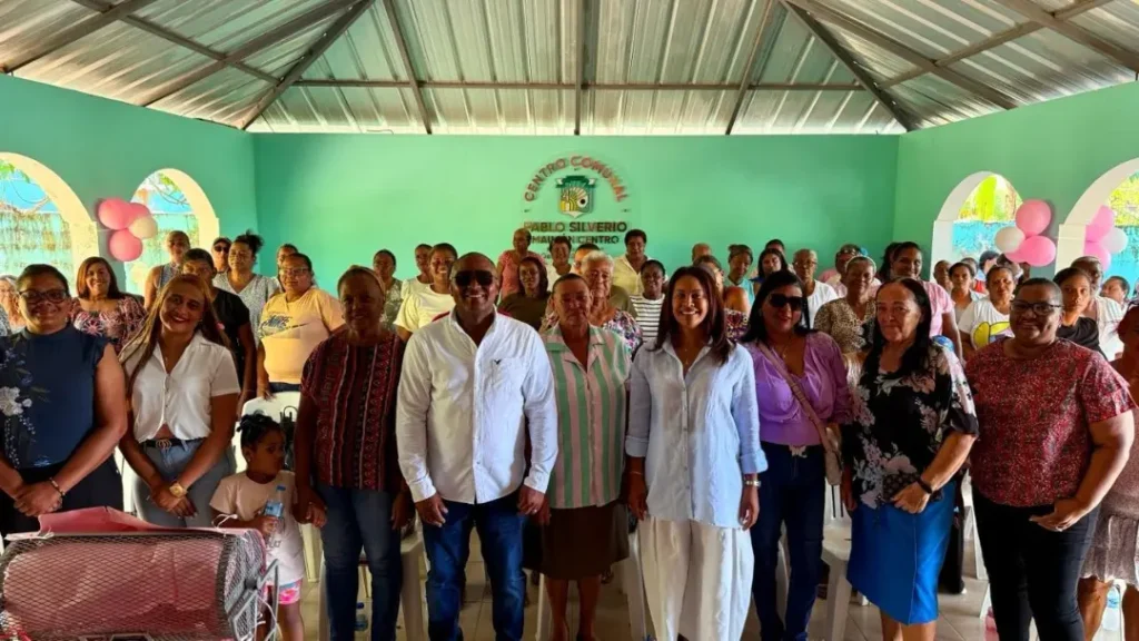 Maimón homenajea a madres en emotiva celebración