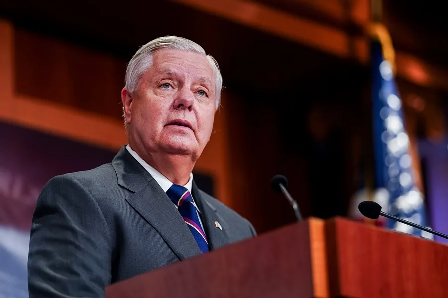 Fotografía de archivo del senador republicano estadounidense Lindsey Graham, aliado de Trump, en Washington (EE.UU.). EFE/EPA/ Will Oliver.