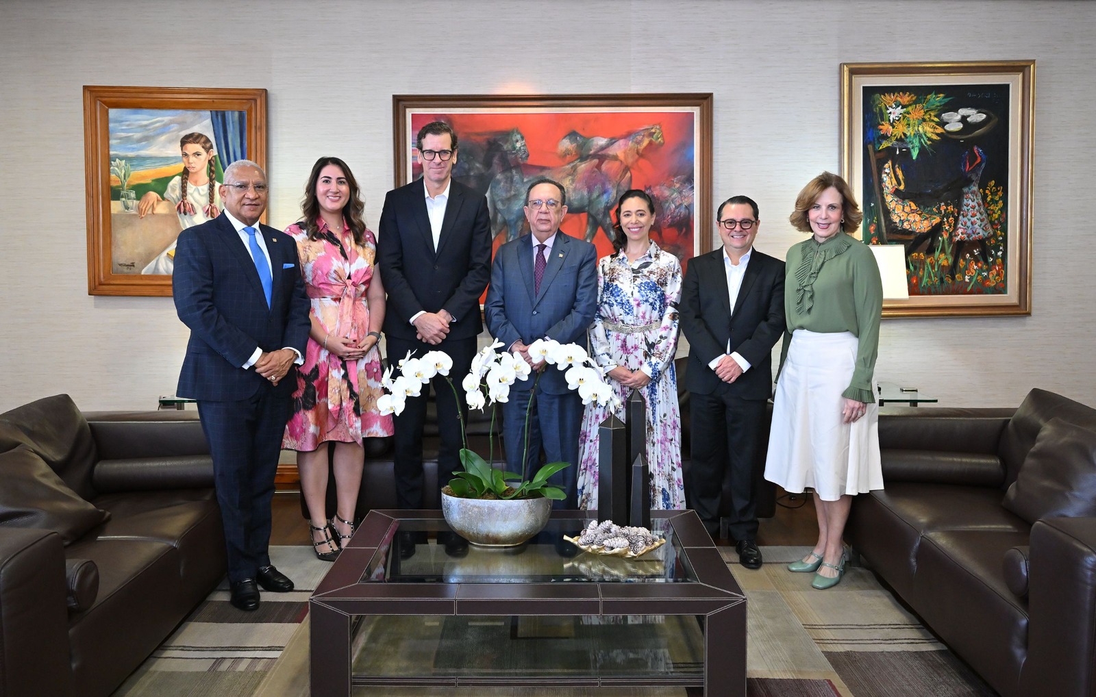 Banco Central destaca solidez económica del país en encuentro con Citibank.