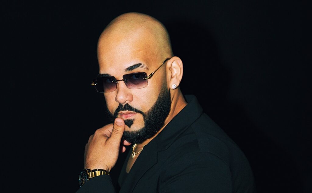 Bachatero Alejandro Santos