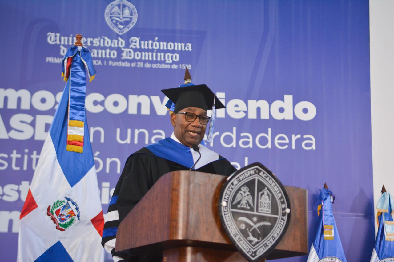 El rector de la UASD, Editrudis Beltrán Crisóstomo. (Fuente externa).