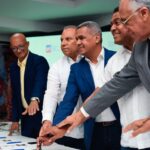 Presentan emisión postal oficial dedicada a los Juegos Centroamericanos y del Caribe 2026.