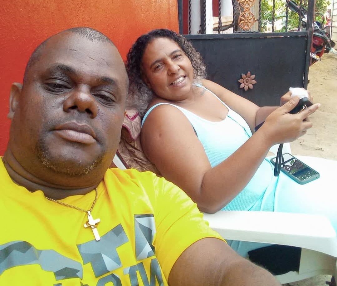 La mujer fue herida con un cuchillo y el presunto agresor tomó veneno en Dazaban.