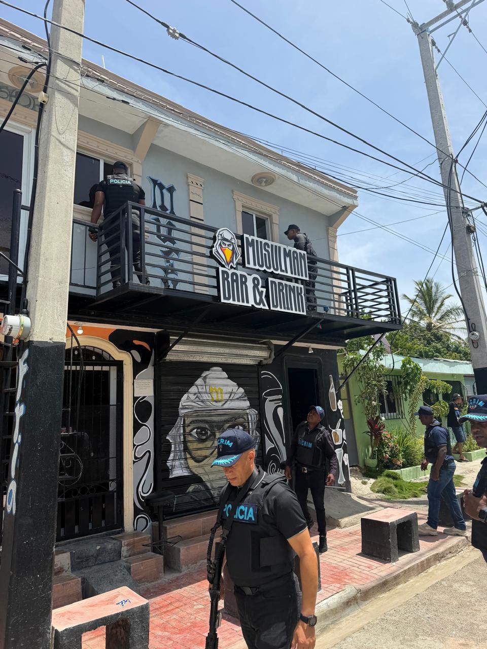 Desmantelan presunta red criminal en San Juan; seis arrestados