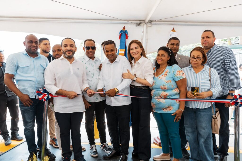 Carolina Mejía transforma vertedero en Parque Monumental
