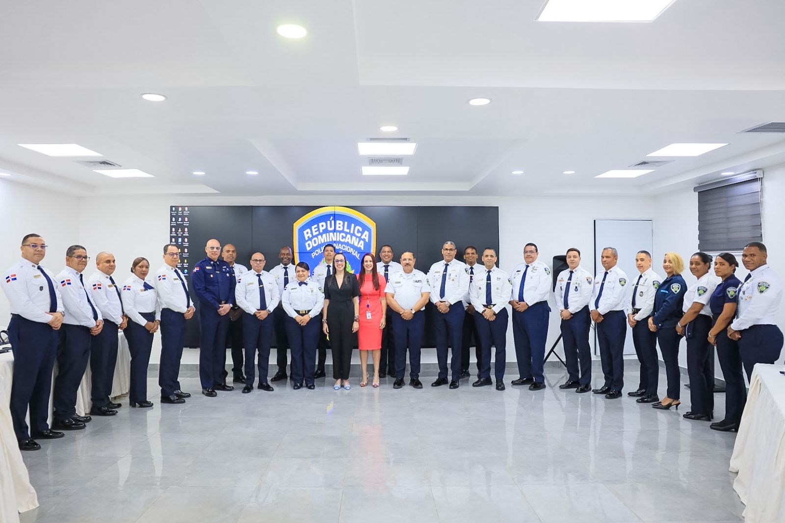 Policía refuerza integridad con charla de cumplimiento normativo