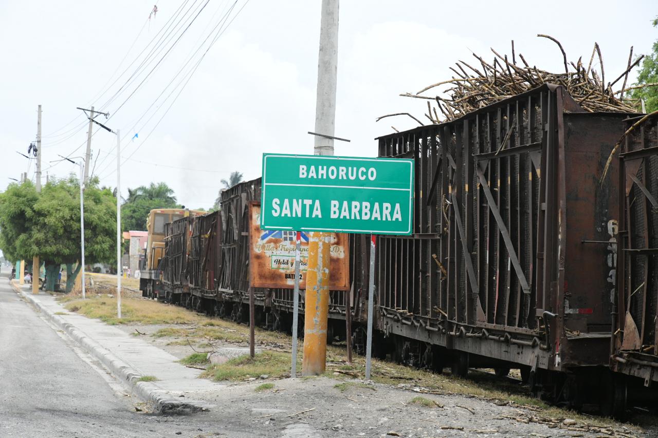En Batey 6 reclaman oportunidades para evitar que los jóvenes abandonen la comunidad.