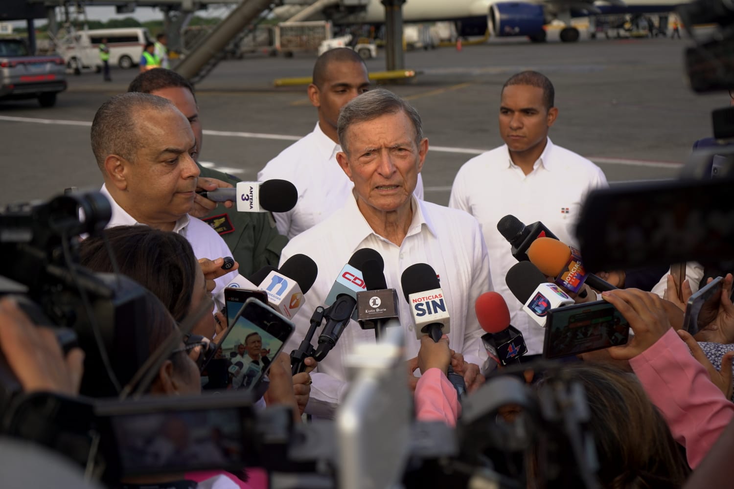 El ministro de Relaciones Exteriores, Roberto Álvarez