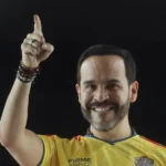 Fotografía del ultraderechista Abelardo de la Espriella en su discurso del domingo como ganador en los resultados preliminares de la segunda vuelta presidencial en Colombia. EFE/ Mauricio Dueñas Castañeda.