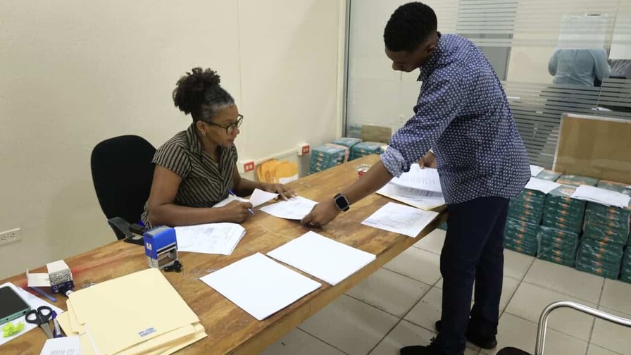UASD reporta 97 % de participación y ventaja de Asjana