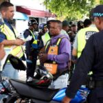 Intrant retiene 64 motos y elimina tres paradas