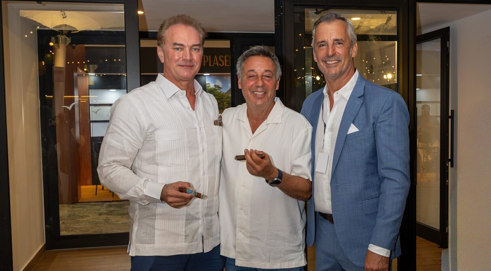 Jason Kycek, Barry Abrams y Rubén González