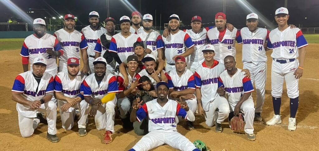 Pasaportes completó una brillante fase regular al clasificar invicta y asegurar el primer lugar de su grupo en el IX Torneo de la Copa Gubernamental de Softbol 2026.