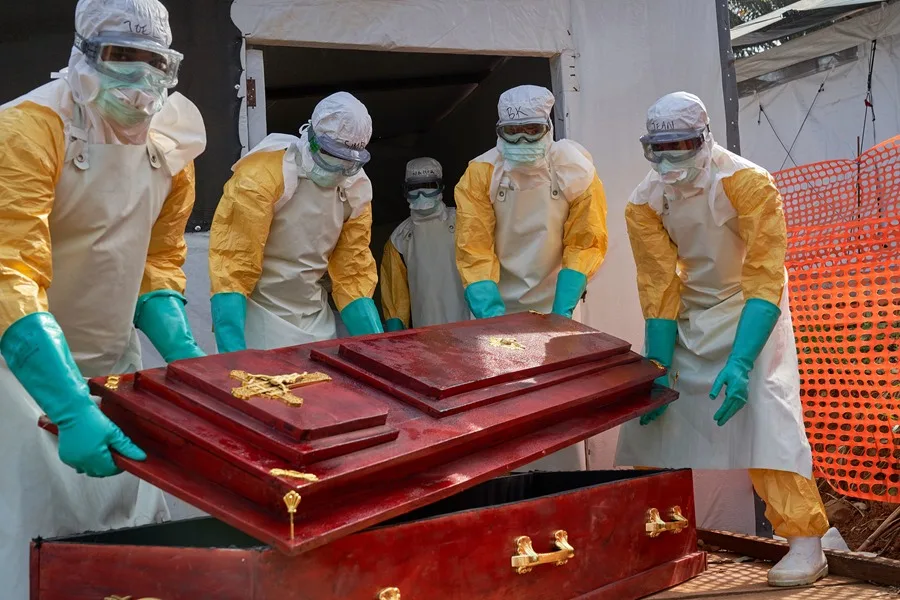 La cifra de muertos en la República Democrática del Congo (RDC) por el actual brote de ébola en el este del país roza ya el millar. EFE/ Dieudonne Dirole.
