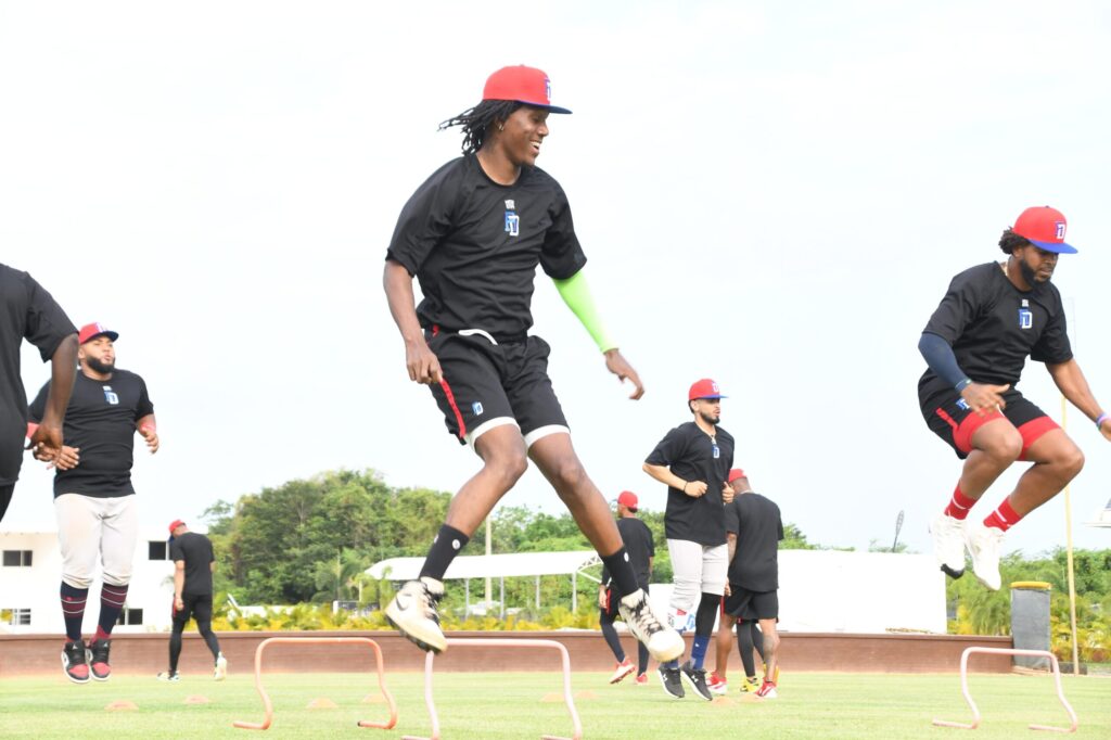 Enny Romero, lanzador veterano clave para el éxito de la selección.