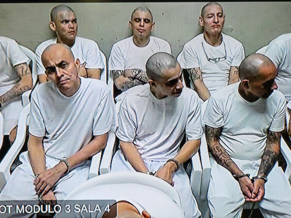 Juicio masivo en El Salvador