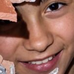 Niña rescatada bajo escombros en Venezuela