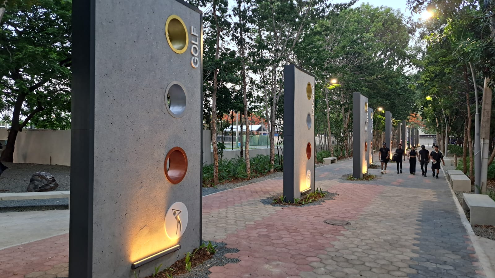 Así luce el Paseo de los Medallistas en el Centro Olímpico Juan Pablo Duarte.