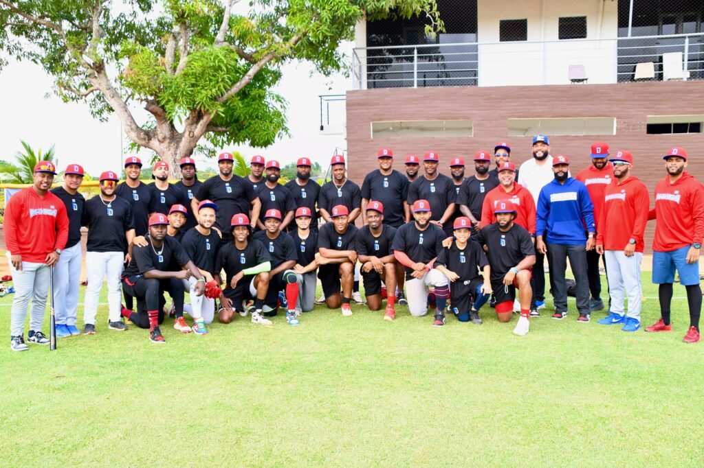 la selección dominicana de béisbol masculino intensifica su preparación en busca de la medalla de oro de los XXV Juegos Centroamericanos y del Caribe Santo Domingo 2026.