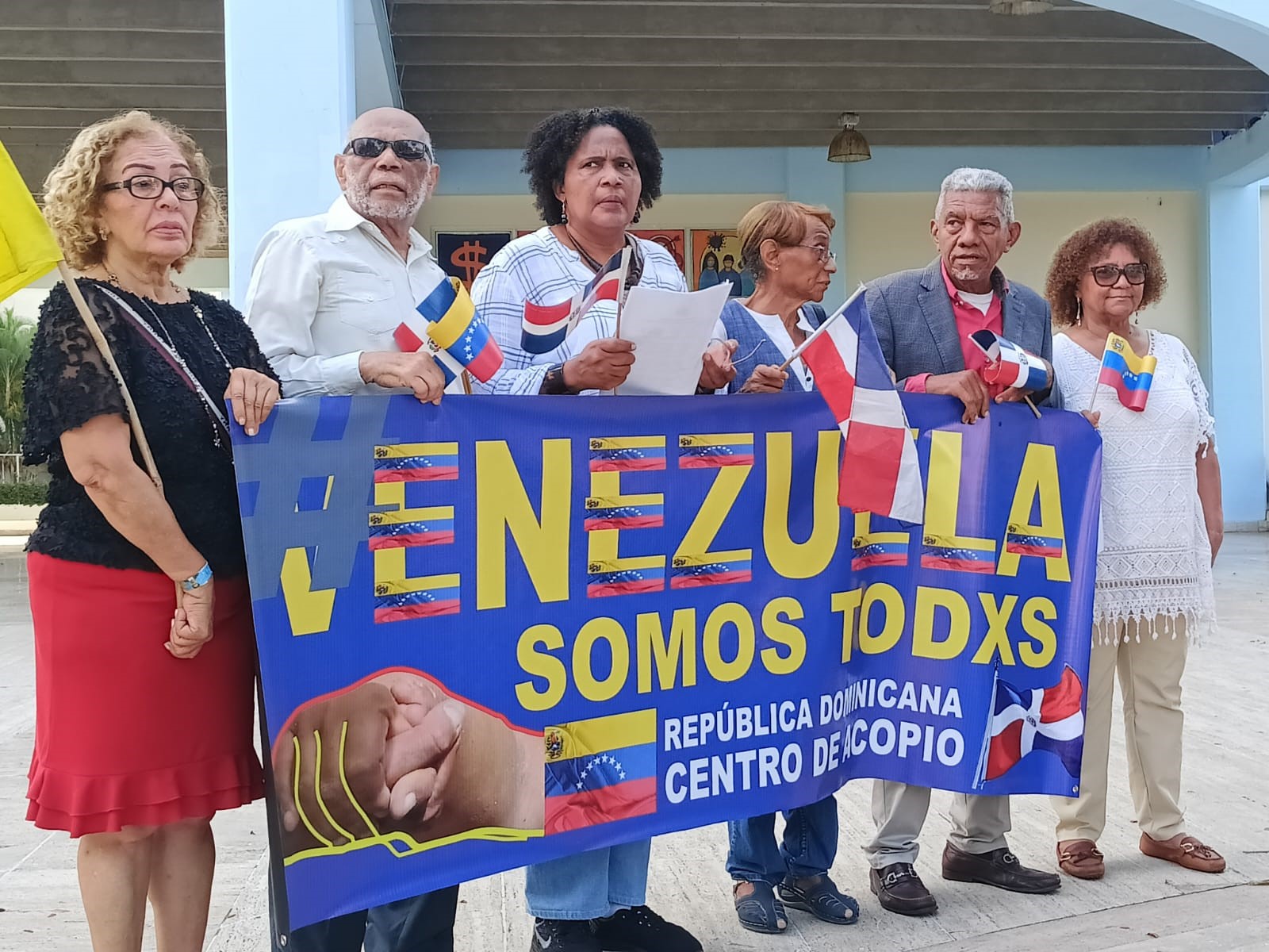 Venezuela, Centro de acopio en la UASD