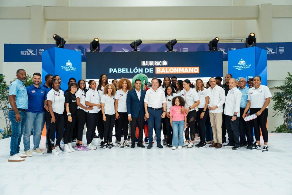 El MIVHED entrega completamente remozado el Pabellón de Balonmano en el Parque del Este