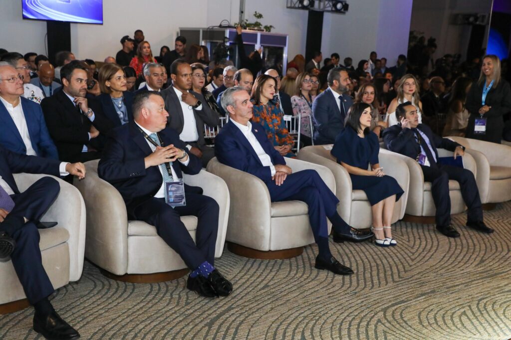 El presidente Abinadar al inaugurar el Foro de Inversiones de las Américas (AIF) 2026,