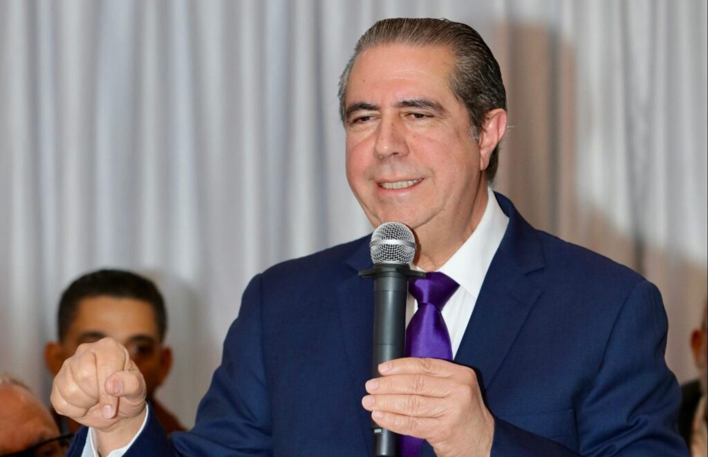 El aspirante presidencial del PLD, Francisco Javier García