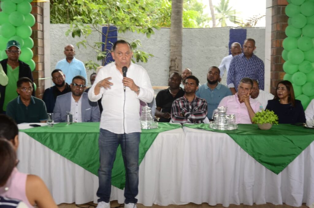 Radhamés Jiménez critica al Gobierno.