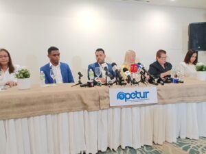 Presidentes de OPETUR, ASOTURE, ADAVIT y ADOTUR.