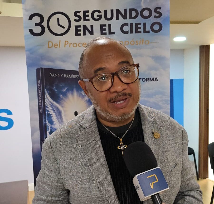 Escritor y comunicador Danny Ramírez Piantini