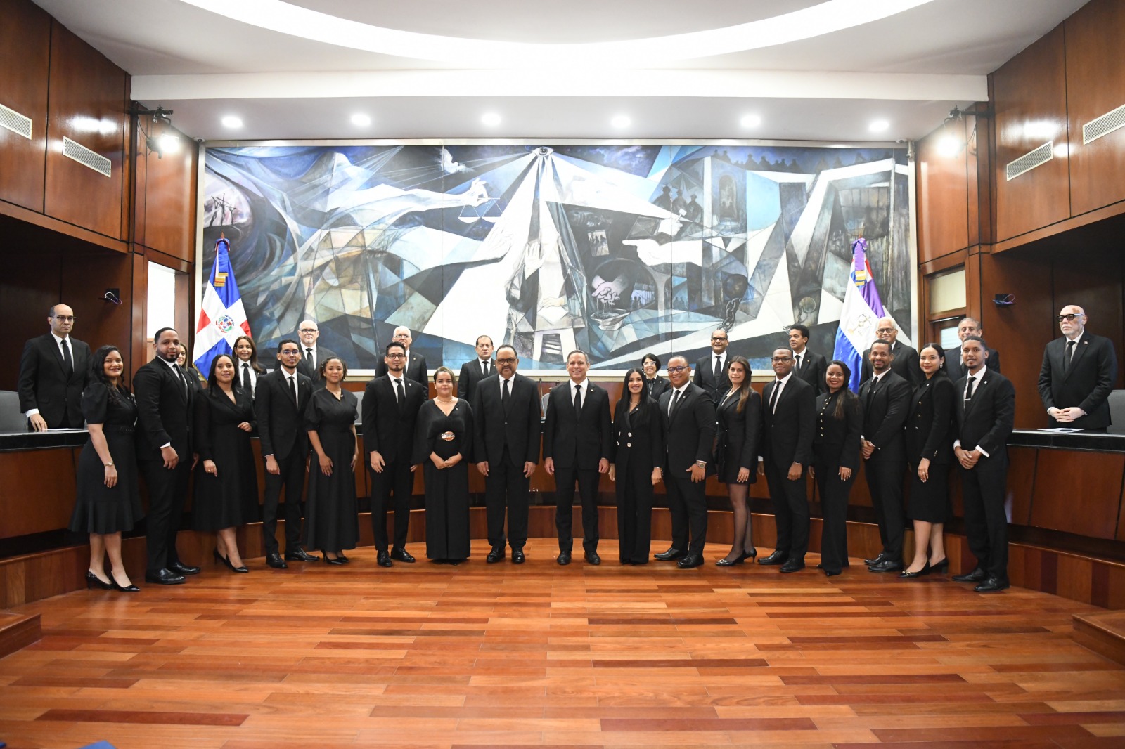 https://panorama.com.do/migracion-detiene-1102-extranjeros-222-fueron-en-santo-domingo-y-la-altagracia/