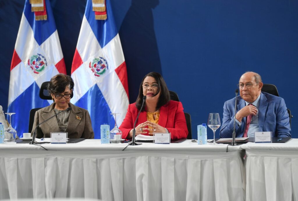 Organismos internacionales apoyan reforma educativa dominicana